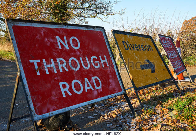 no-through-road-signs-and-diversion-signs